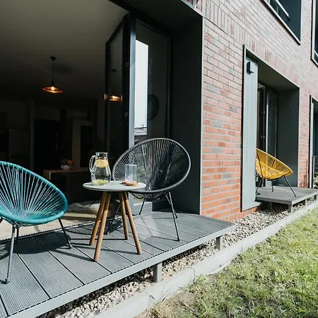 Garden - Quiet Apartment In The City Center Apartmán