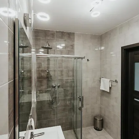 Garden - Quiet Apartment In The City Center