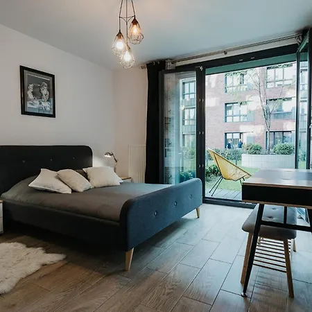 Garden Old Town With Free Parking And Garden Krakau